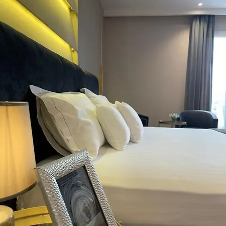 Otel Light Yzberishti